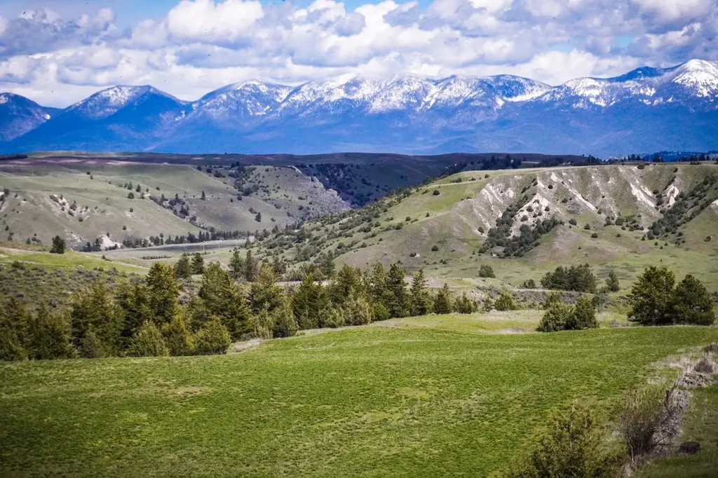 Nna Irvine Flats Road Polson MT 59860