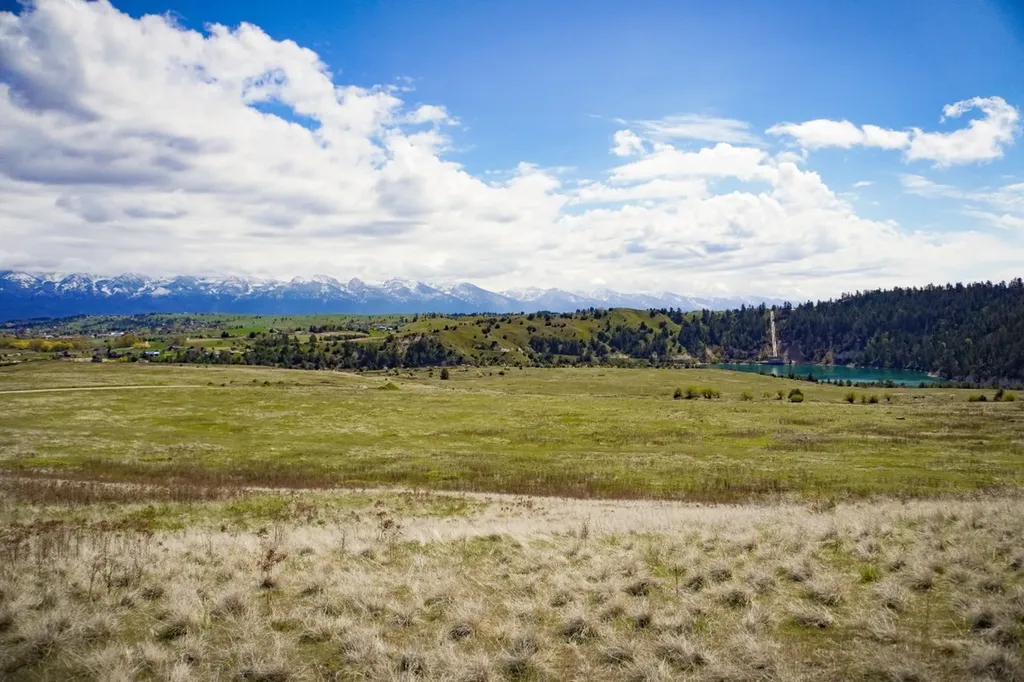 Nna Irvine Flats Road Polson MT 59860