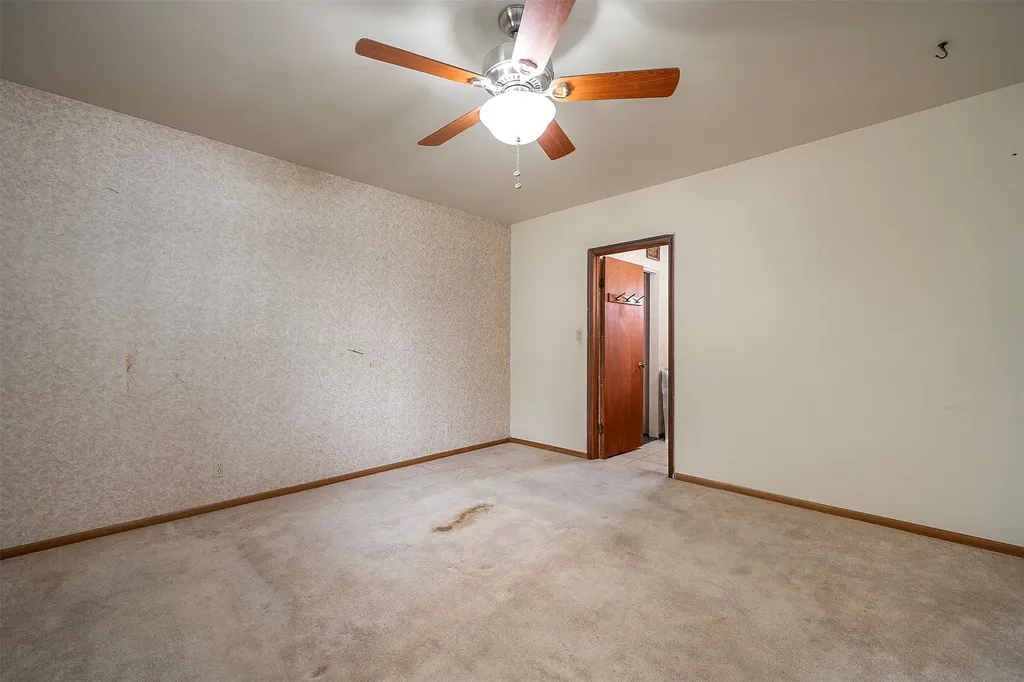 1827 W 9th Avenue W Columbia Falls MT 59912
