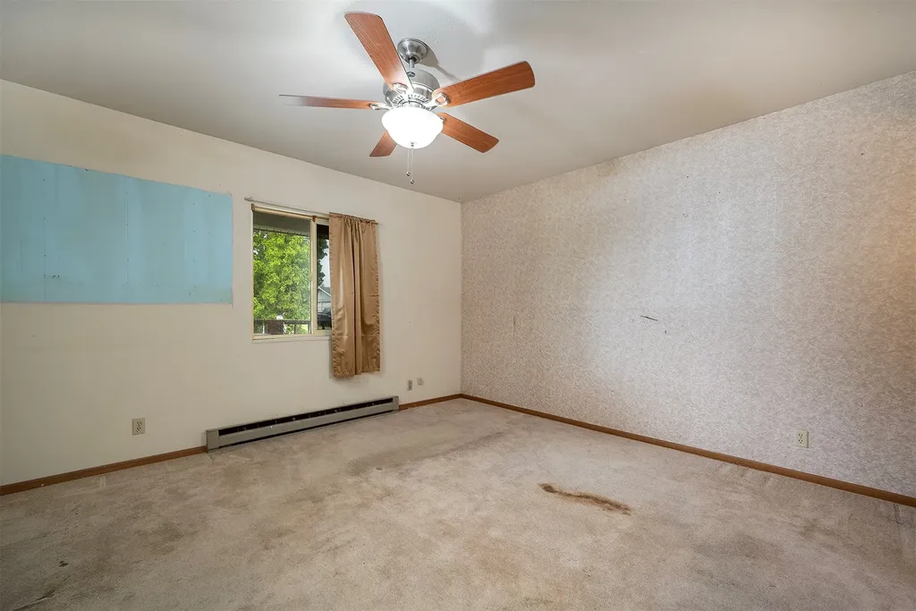 1827 W 9th Avenue W Columbia Falls MT 59912