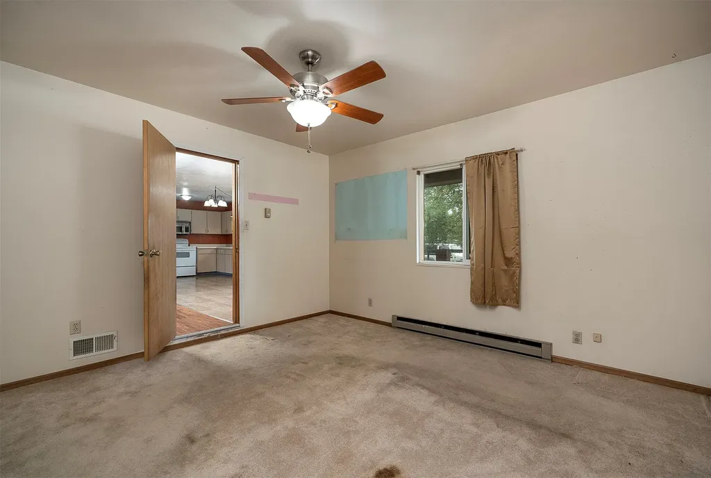 1827 W 9th Avenue W Columbia Falls MT 59912