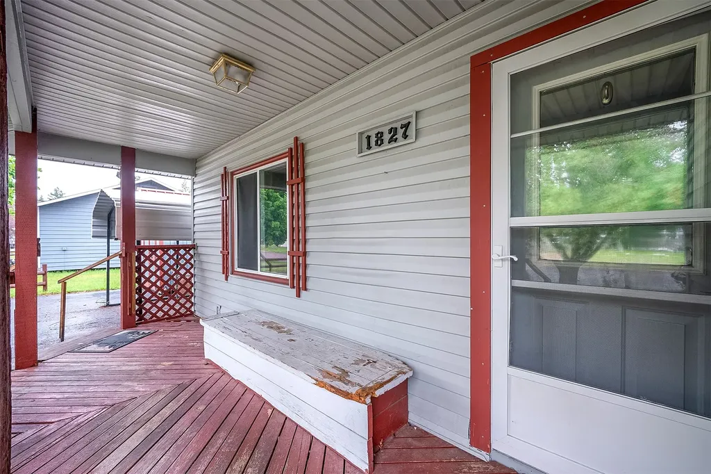1827 W 9th Avenue W Columbia Falls MT 59912