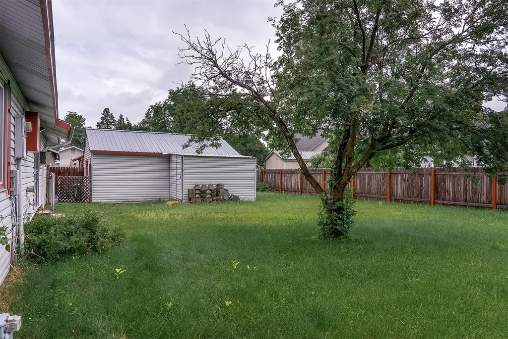 1827 W 9th Avenue W Columbia Falls MT 59912
