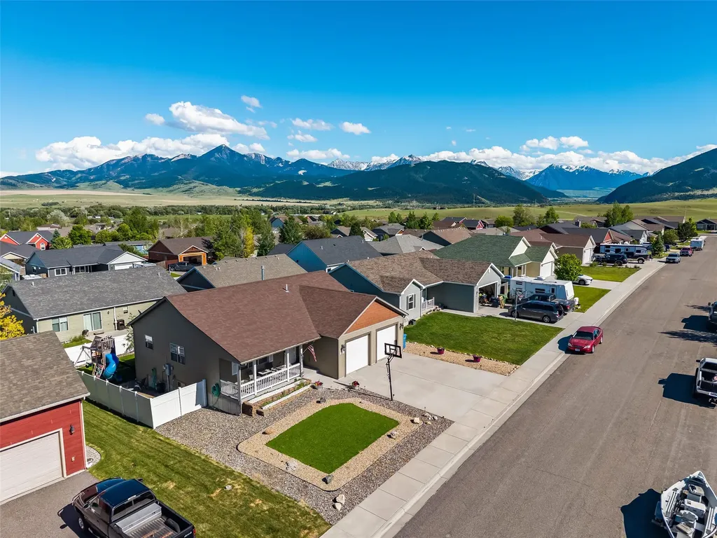 812 Pleiades Place Livingston MT 59047