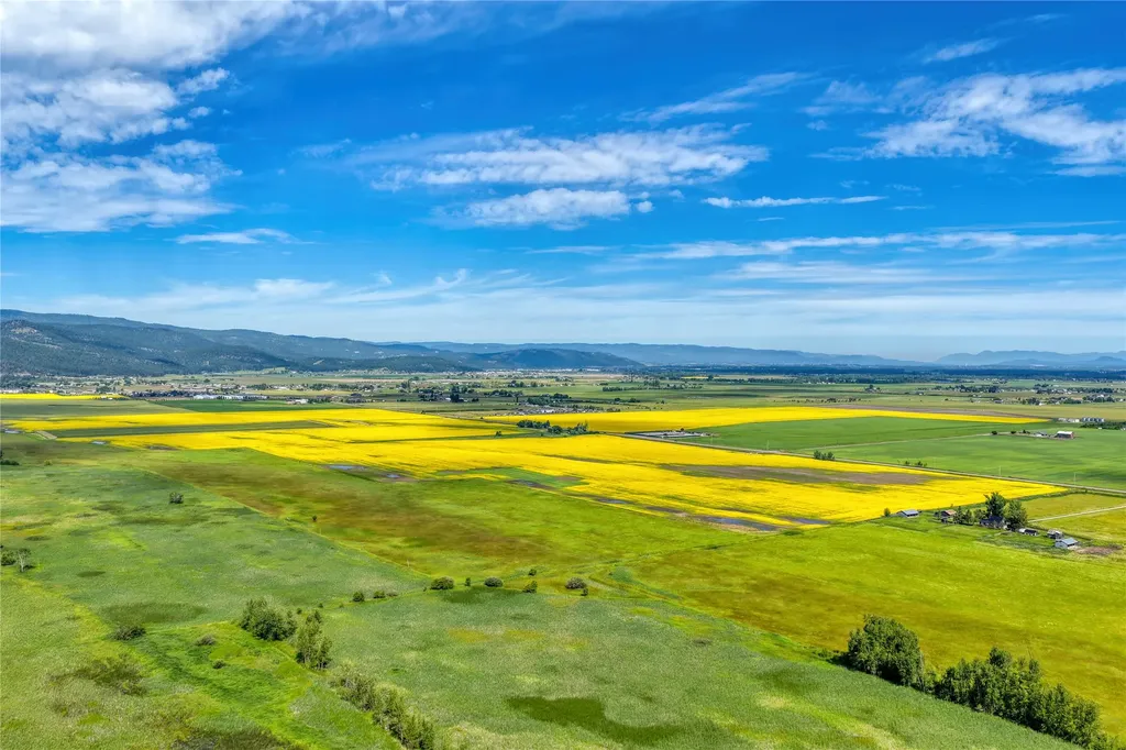 Tr 8,9,10 Mt Highway 82 Somers MT 59932
