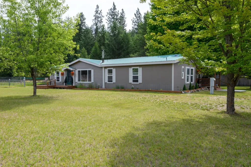 57 Pioneer Lane St Regis MT 59866