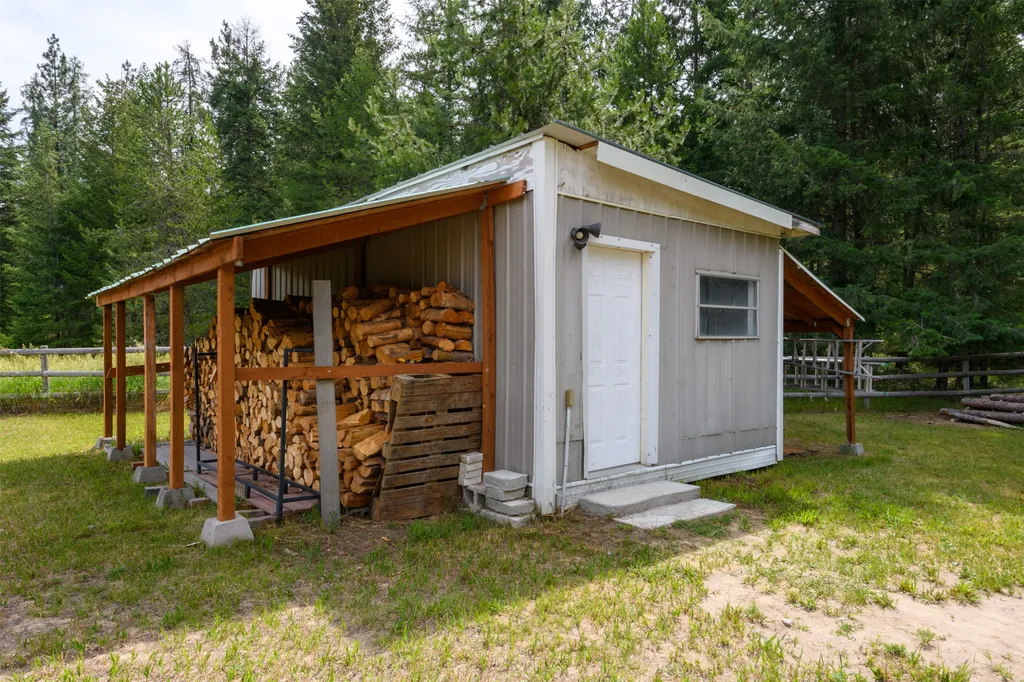 57 Pioneer Lane St Regis MT 59866