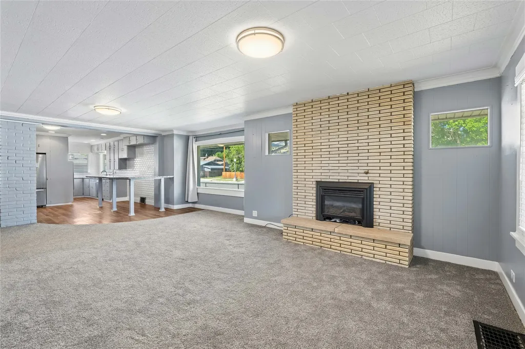 821 W 3rd Street Anaconda MT 59711