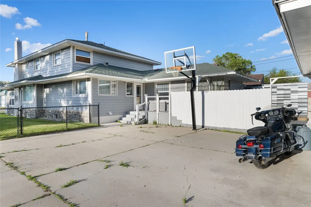 821 W 3rd Street Anaconda MT 59711