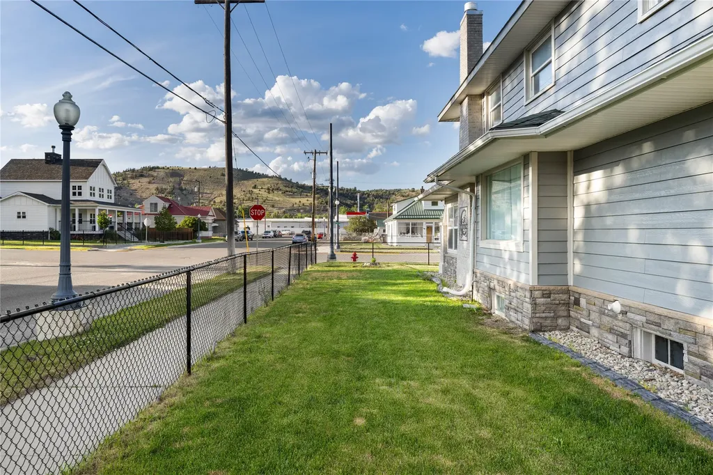821 W 3rd Street Anaconda MT 59711