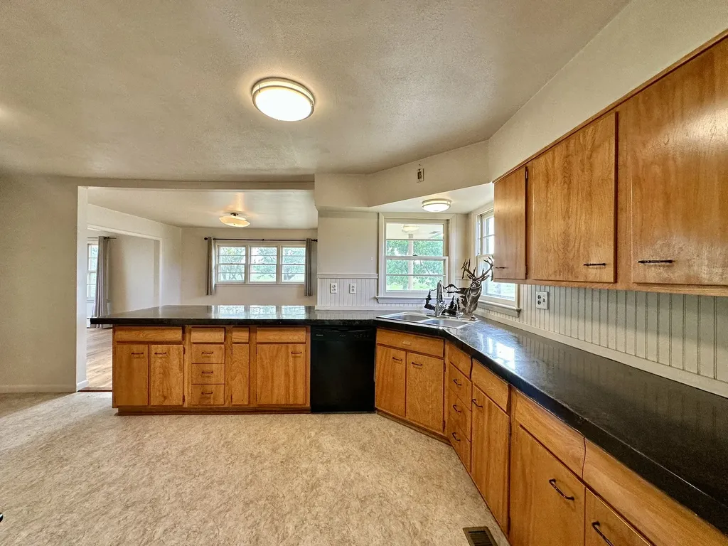 417 River Avenue E Ryegate MT 59074