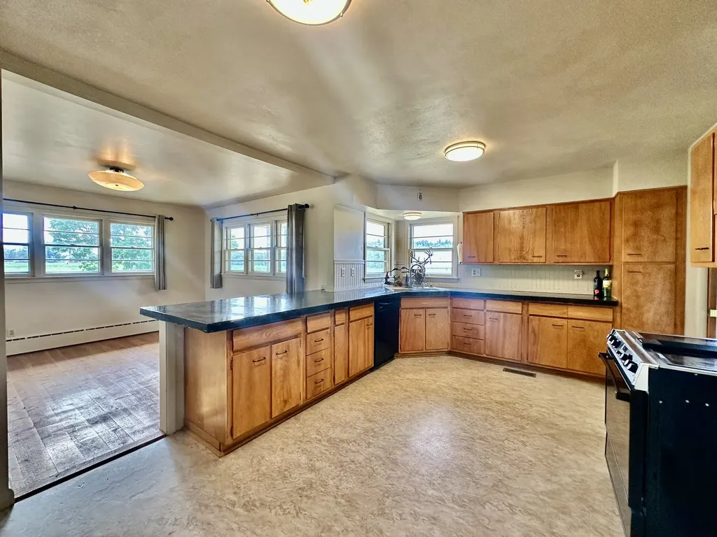 417 River Avenue E Ryegate MT 59074