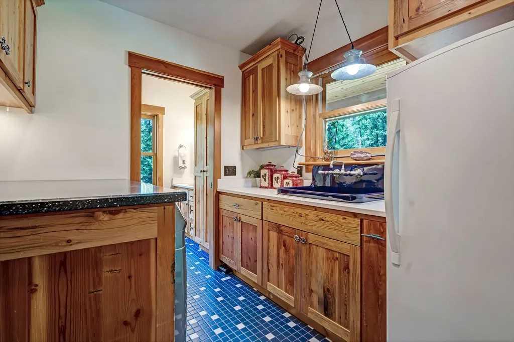 2651 Wild Bill Road Kila MT 59920
