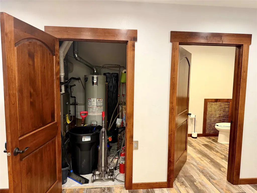 311 12th Street W Chinook MT 59523