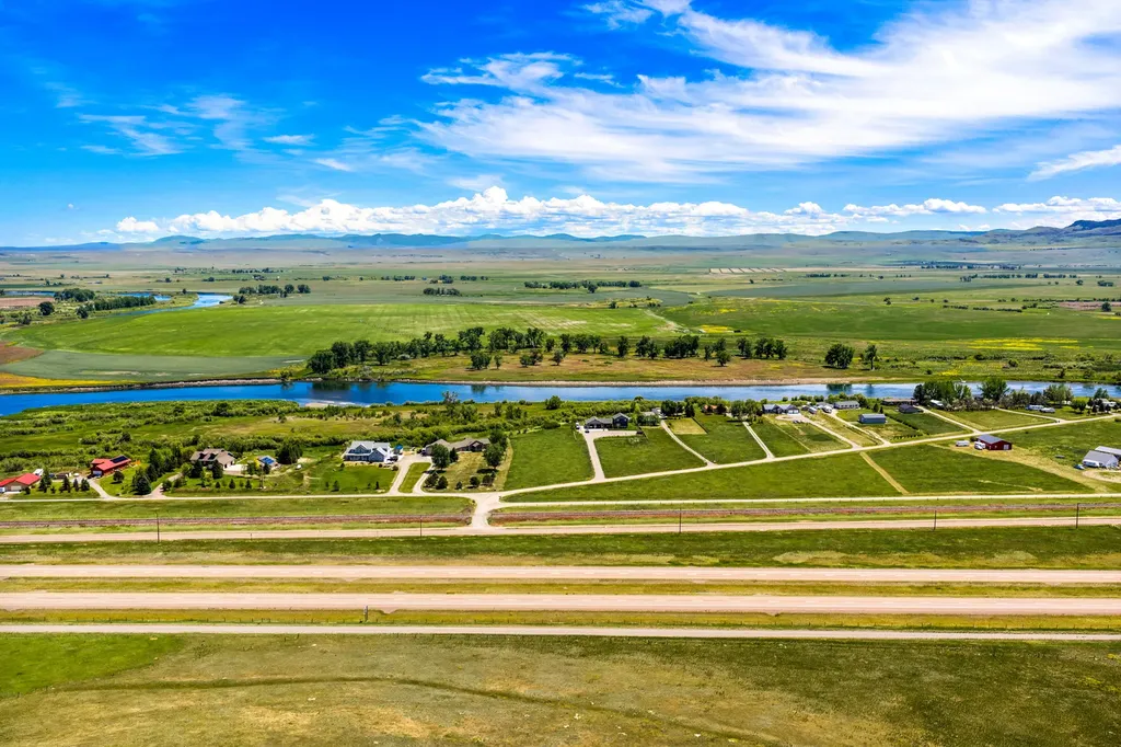 Nhn Willow Bend Lane Cascade MT 59421