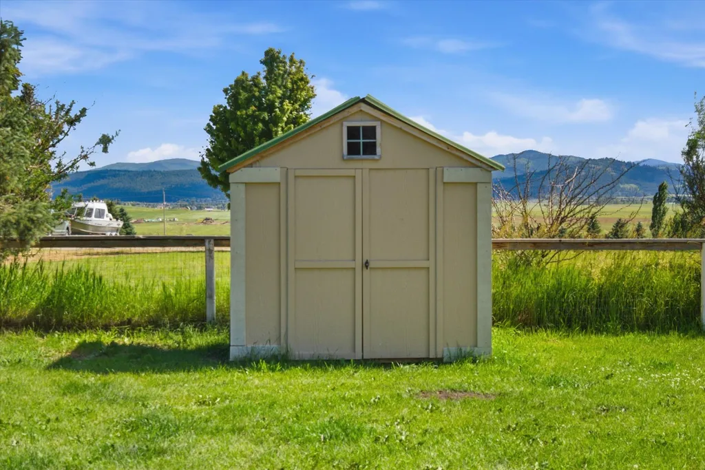 605 Farm View Lane Kalispell MT 59901