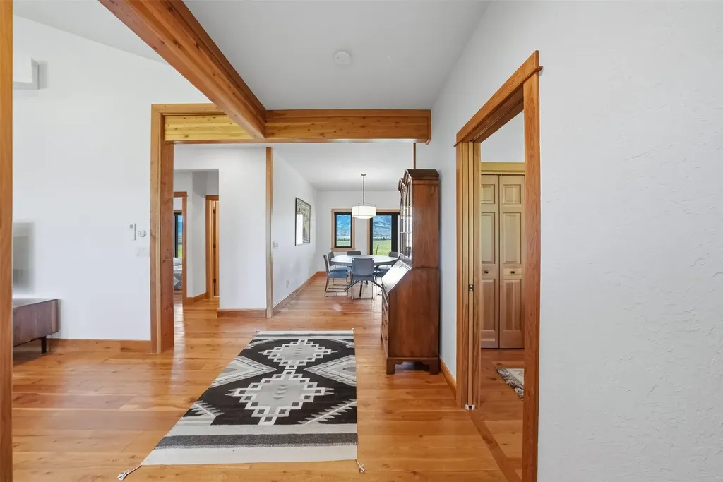 16 Cutthroat Lane Livingston MT 59047
