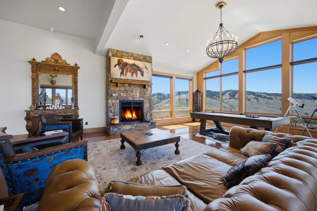 555 Skyfire Drive Hamilton MT 59840