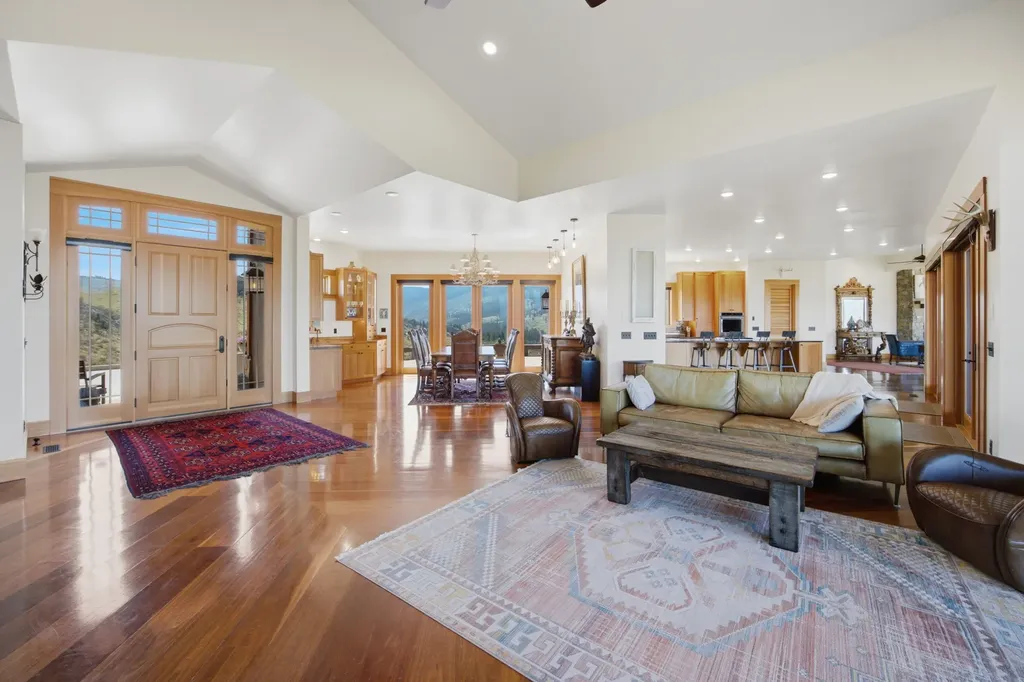 555 Skyfire Drive Hamilton MT 59840