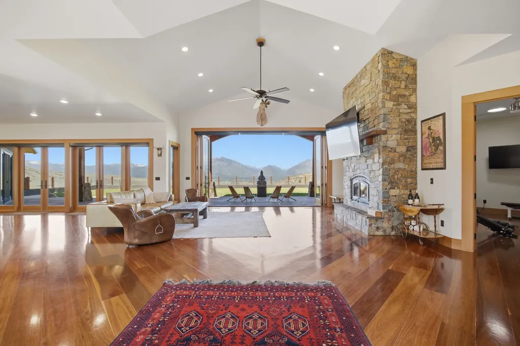 555 Skyfire Drive Hamilton MT 59840