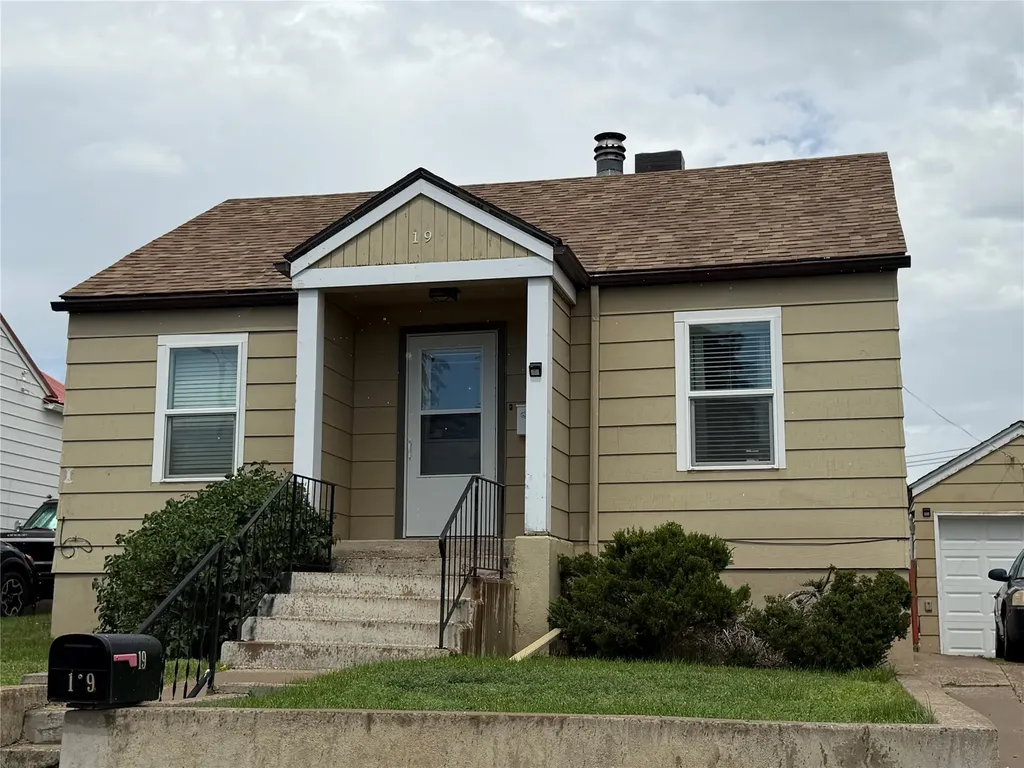 19 1st Street S Shelby MT 59474