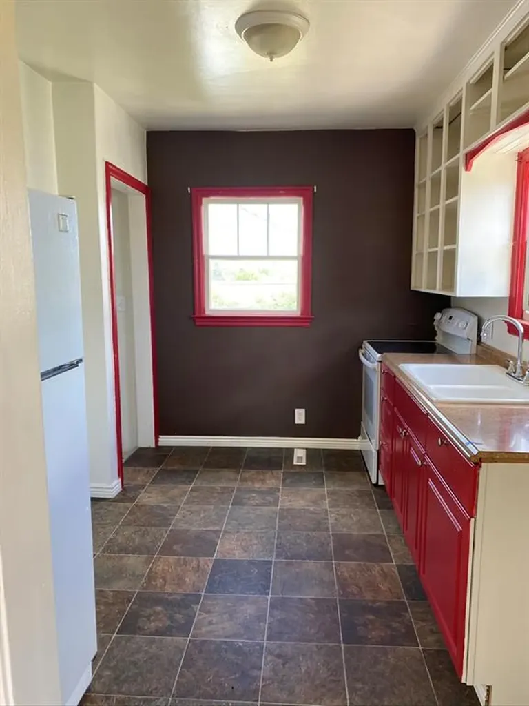 19 1st Street S Shelby MT 59474