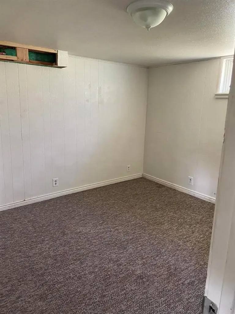 19 1st Street S Shelby MT 59474