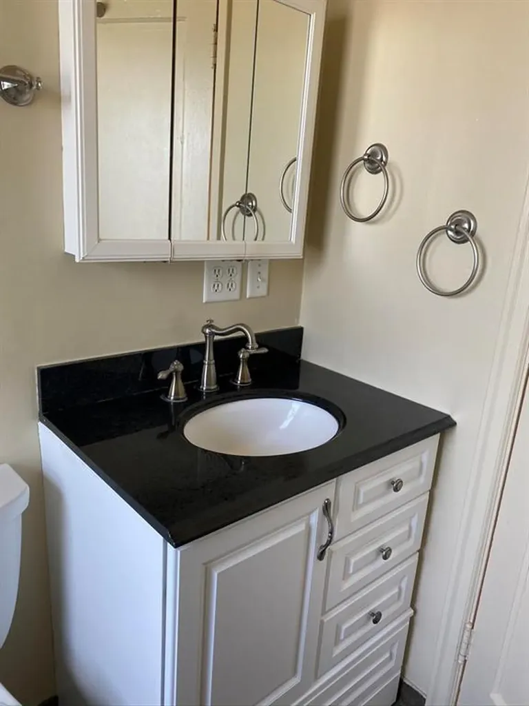 19 1st Street S Shelby MT 59474