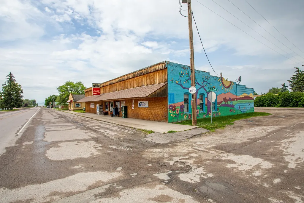 56609 Highway 212 Charlo MT 59824