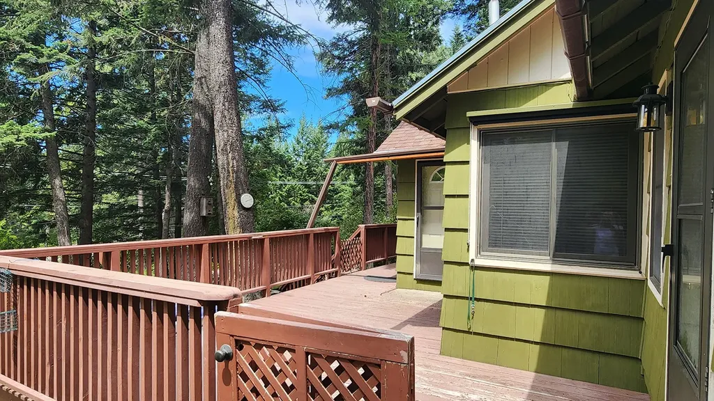 67 Bridge Street Bigfork MT 59911