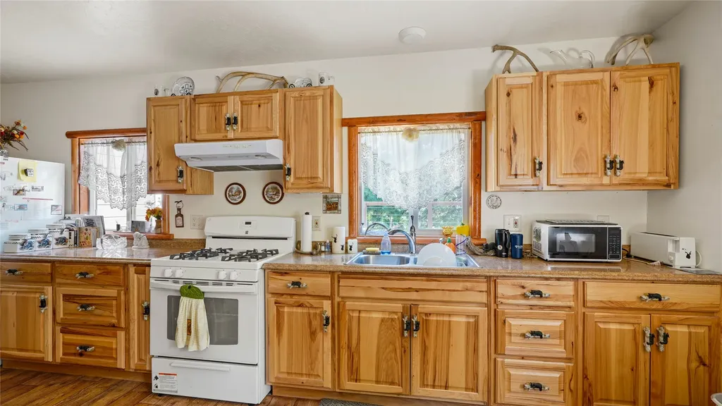 4855 Iron Ridge Loop Helena MT 59602