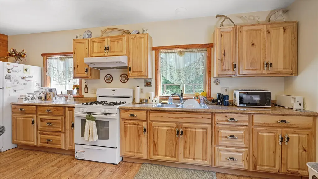 4855 Iron Ridge Loop Helena MT 59602