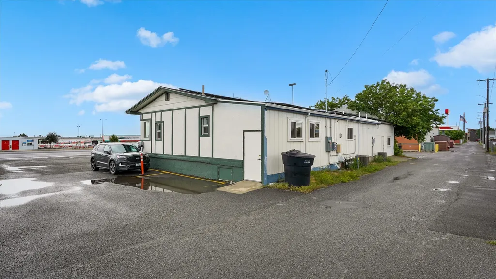 1611 Cedar Street Helena MT 59601