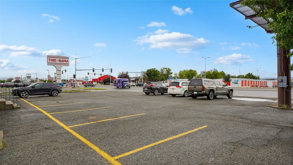 1611 Cedar Street Helena MT 59601