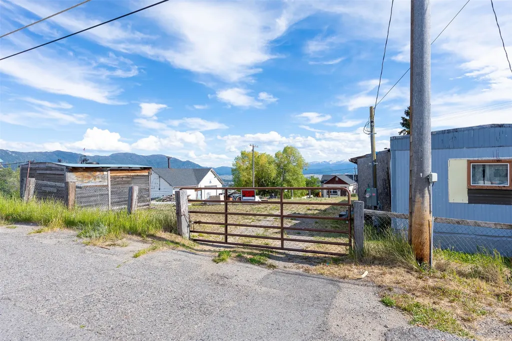 15, 19, And 21 W Center Street Butte MT 59701