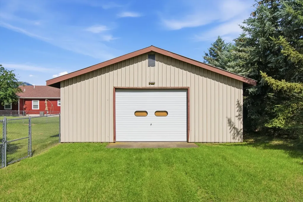 185 Veteran Drive Columbia Falls MT 59912