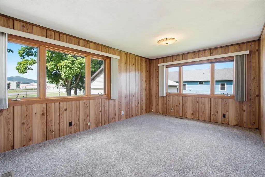185 Veteran Drive Columbia Falls MT 59912