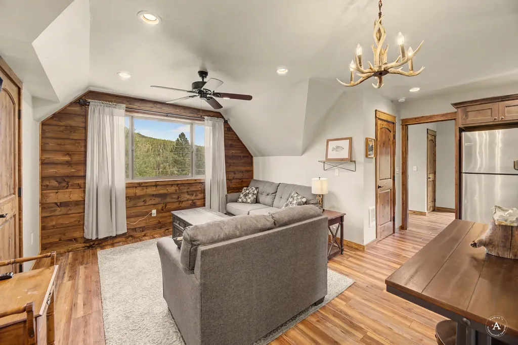 8 High View Road Clancy MT 59634