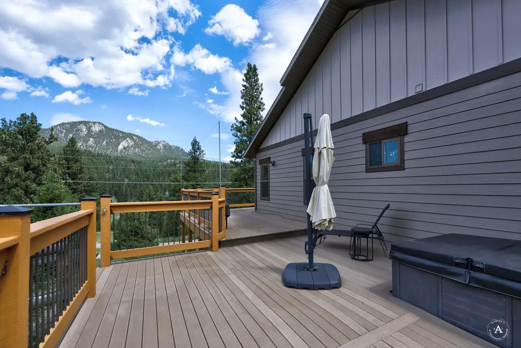 8 High View Road Clancy MT 59634