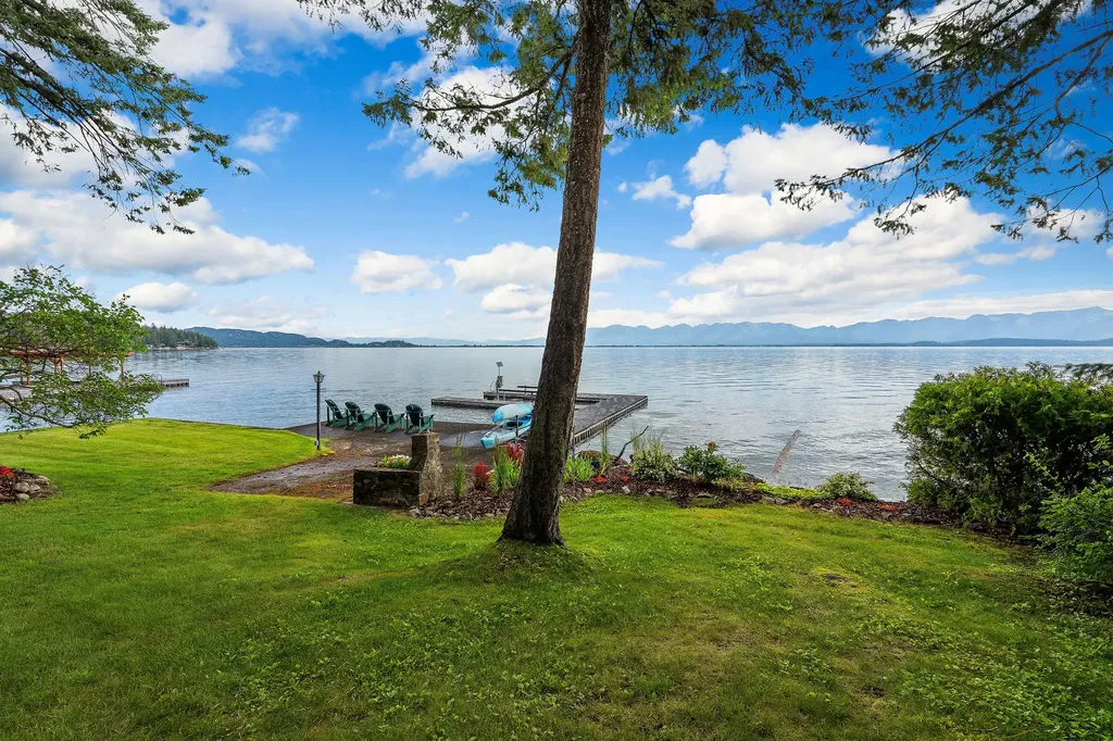 381 Caroline Point Lakeside MT 59922