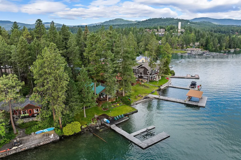 381 Caroline Point Lakeside MT 59922