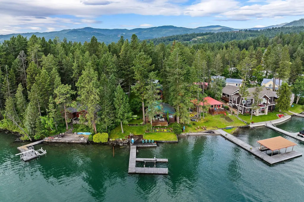381 Caroline Point Lakeside MT 59922