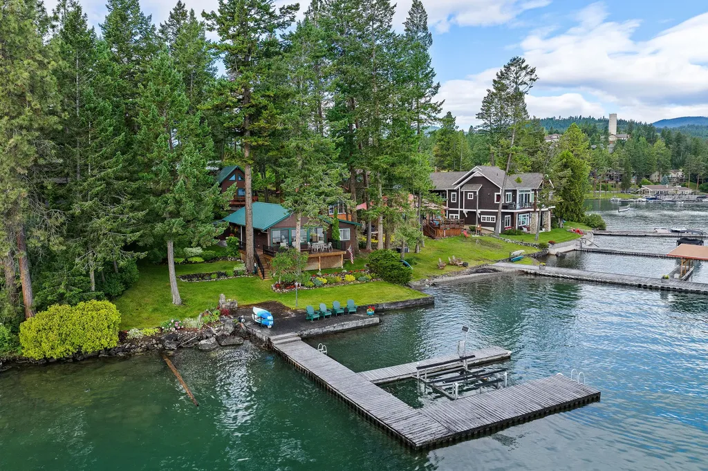 381 Caroline Point Lakeside MT 59922