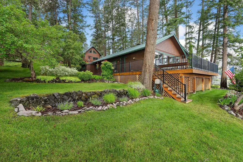 381 Caroline Point Lakeside MT 59922