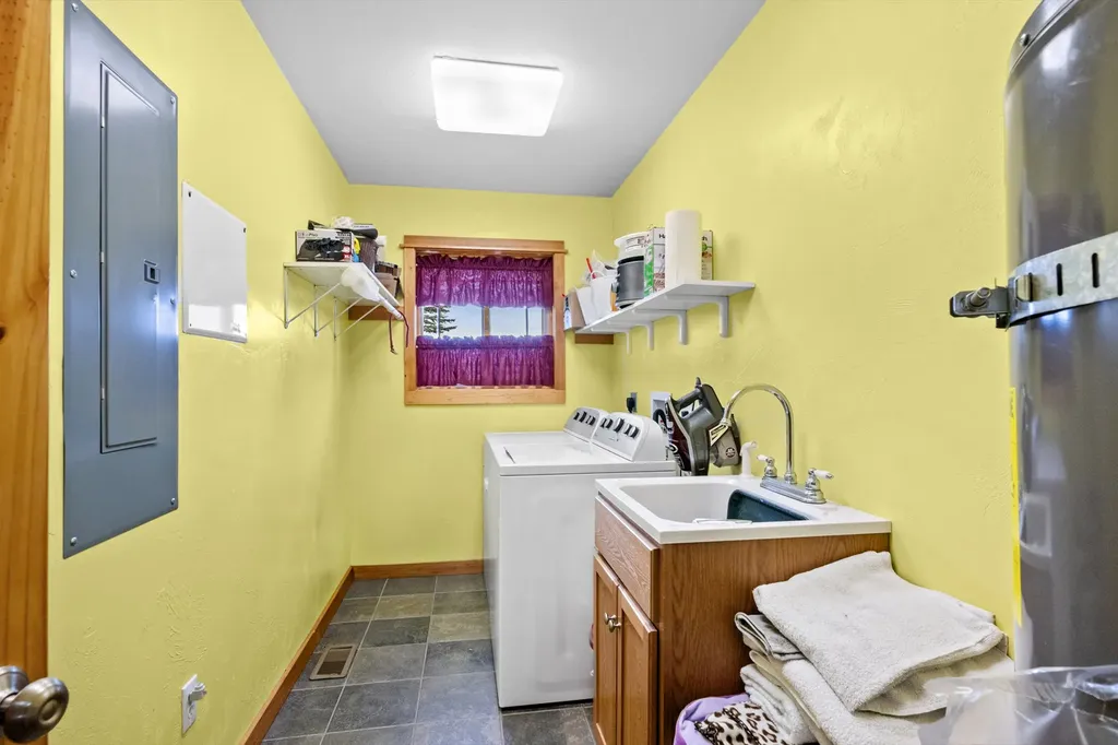 5824 Racehorse Loop Helena MT 59602