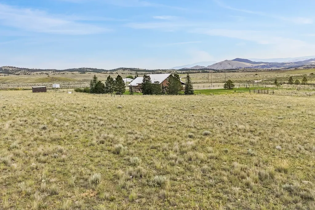 5824 Racehorse Loop Helena MT 59602