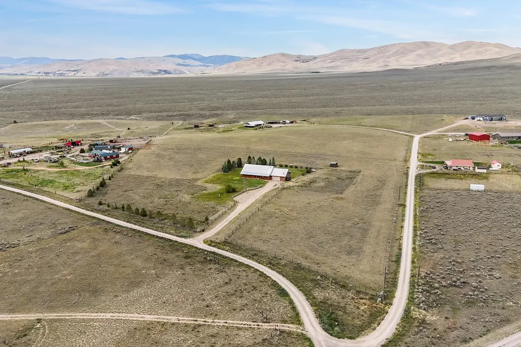 5824 Racehorse Loop Helena MT 59602
