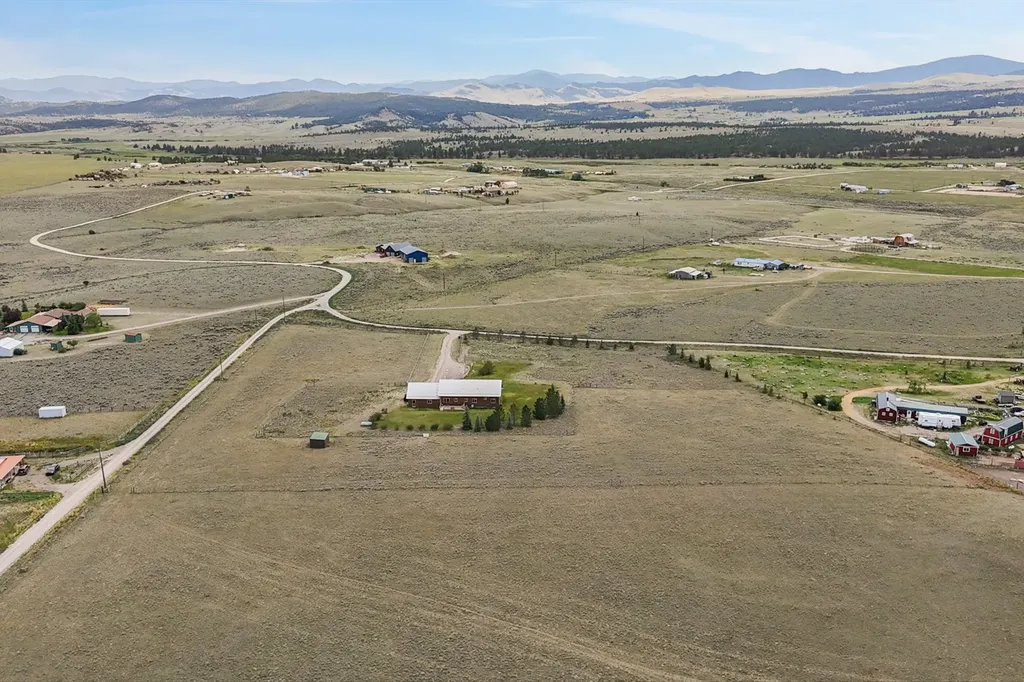 5824 Racehorse Loop Helena MT 59602