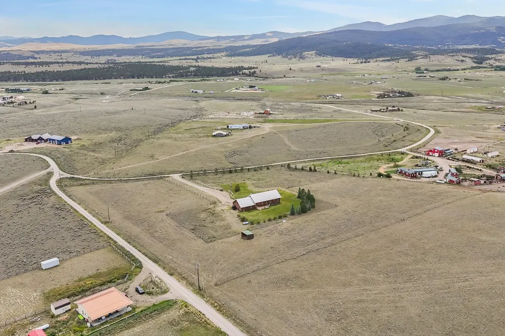 5824 Racehorse Loop Helena MT 59602