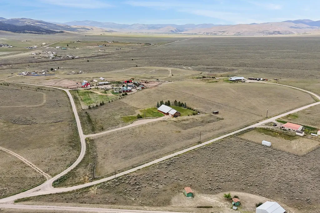 5824 Racehorse Loop Helena MT 59602